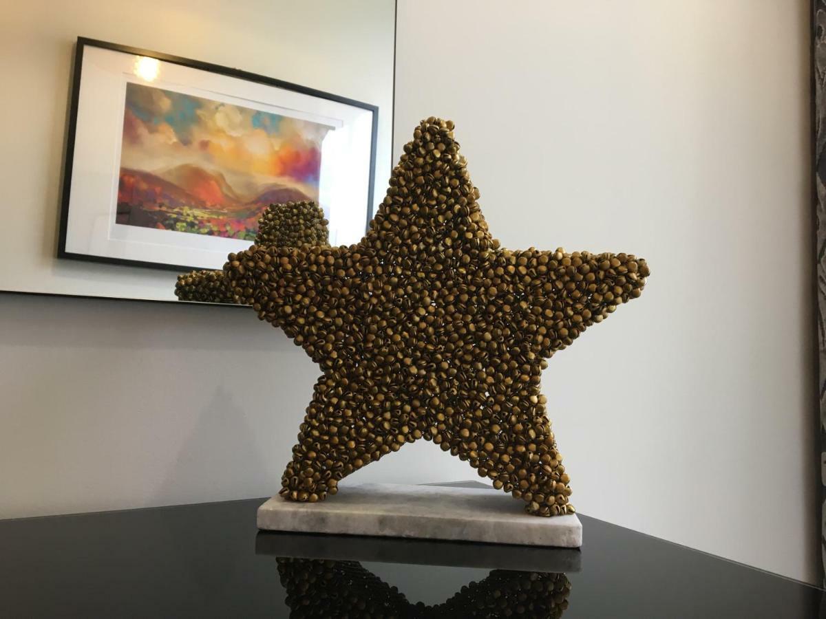 Star Tree Apartment York Exteriör bild